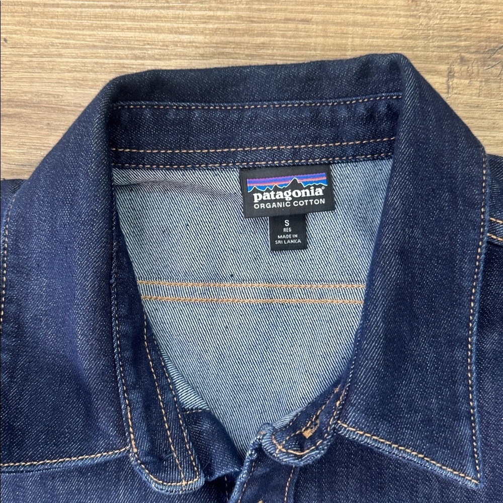 MENS PATAGONIA DENIM SHIRT Small Dark Wash - Picture 3 of 5
